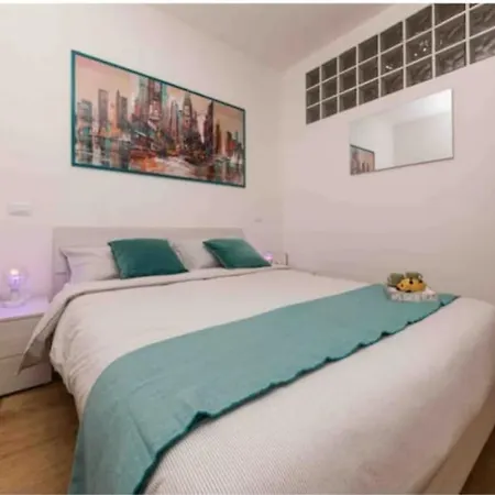 Urban Loft - Purple Loft