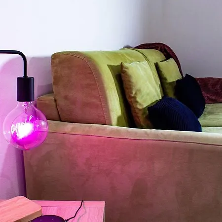 Urban Loft - Purple Loft Apartment *
