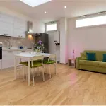 Urban Loft - Purple Loft Apartmán